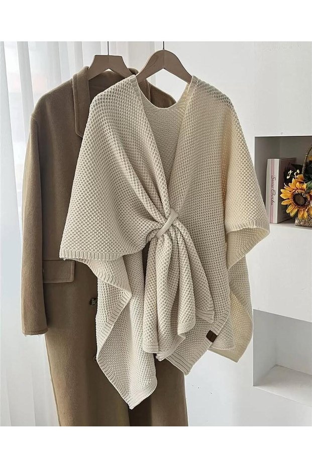 Lovebenti̇ Women's New Season Trend Knitwear Poncho