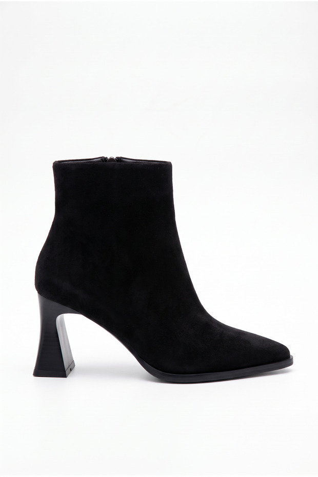Women's Thick Heeled Pointed Toe Casual Boots with Sewing Detail