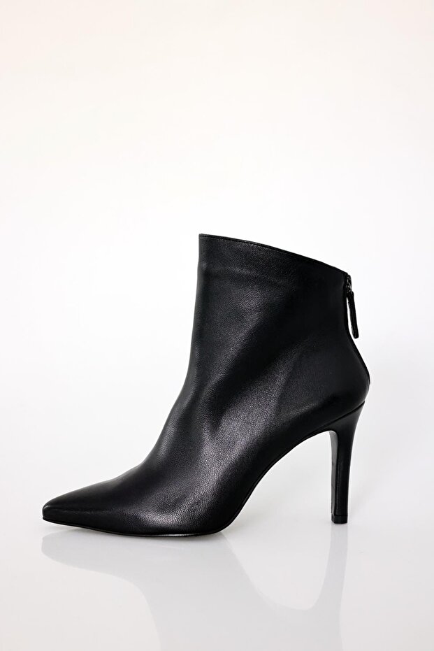 Black Back Zipper Pointed Toe Boots 25408