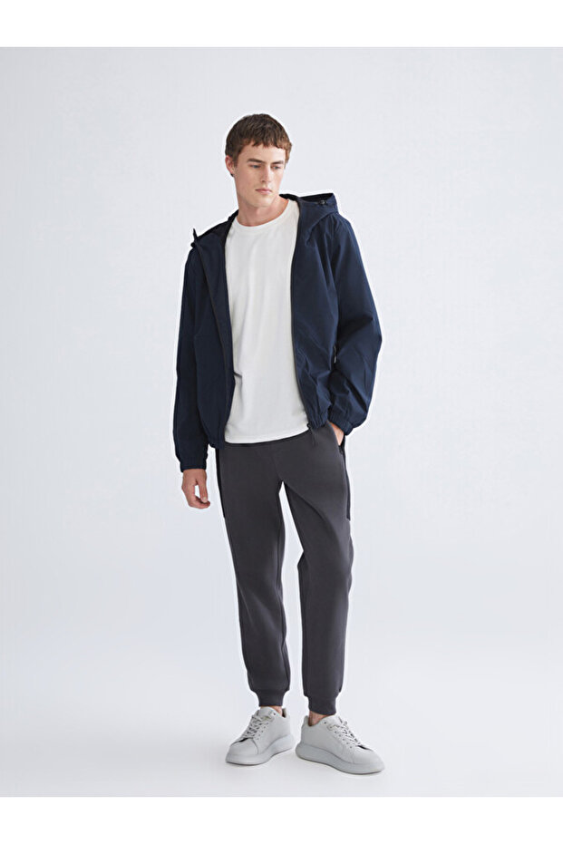 Esvab • Modern & Distinctive Regular Fit Men's Jogger Sweatpants