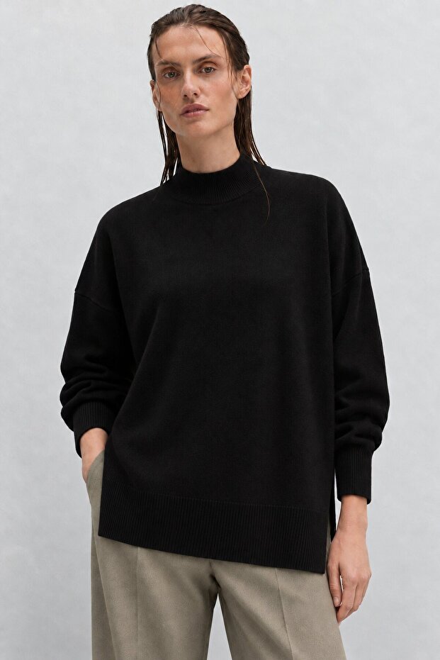 VERTICAL COLLAR BASIC KNITWEAR SWEATER