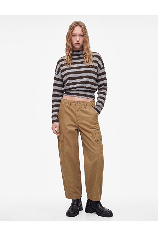 Comfortable Fit Cotton Regular Leg Cargo Pocket Balloon Fit Barrel Trousers