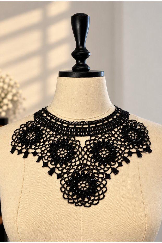 Lace Collar with Pearls
