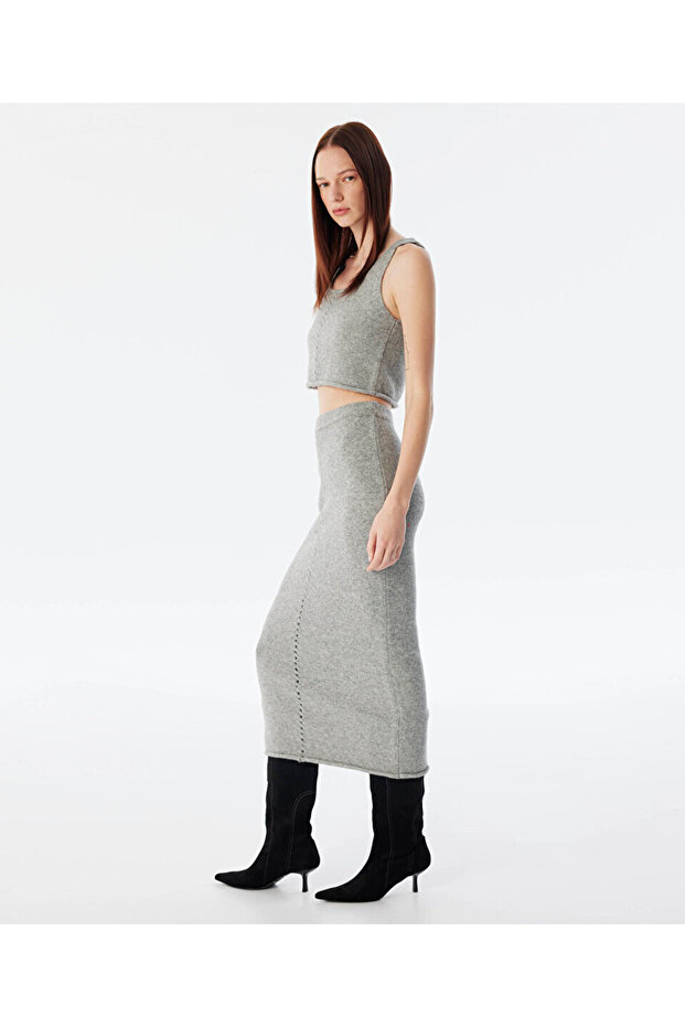 CUTOUT DETAYLI ETEK