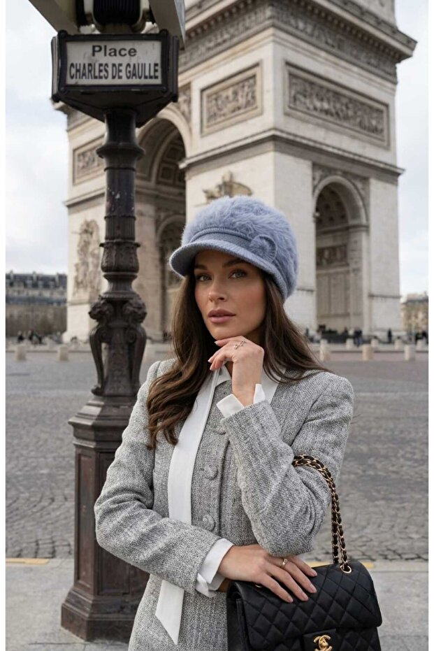 Accessory Detailed Women's Plush Beret/Hat with Visor