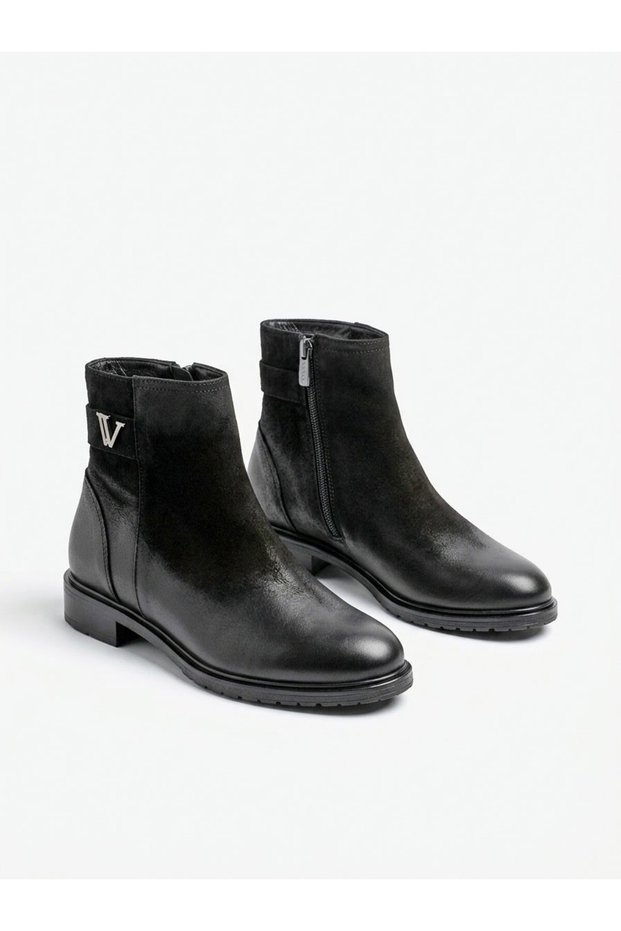 20745K Genuine Leather with Buckle Detail, 3cm Flat Sole Boots for Women