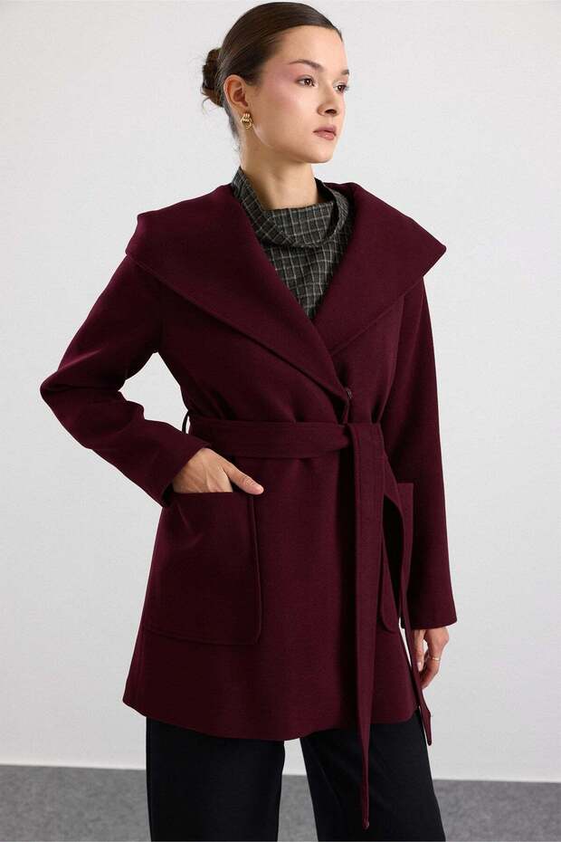 Hooded Short Coat with Pockets A.Mürdüm 3185