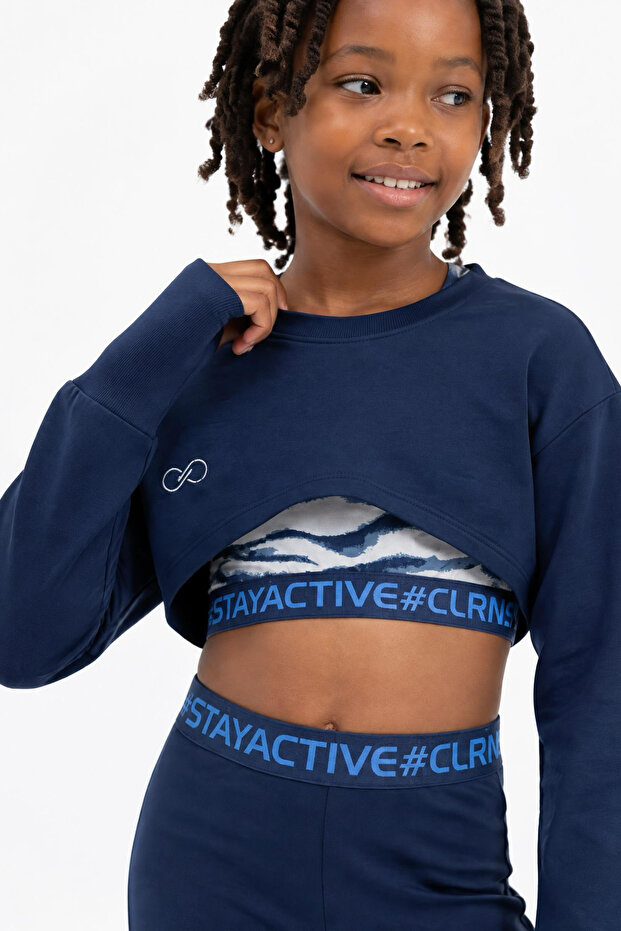 Flow Finger-Interlocking Crop Sweatshirt