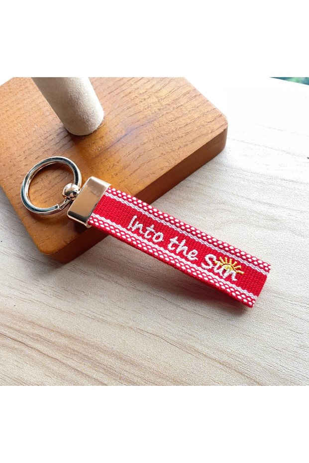 into the sun Into The Sun Fingertip Woven Keychain Key Holder Simple Daily Accessory Gift for Bestie