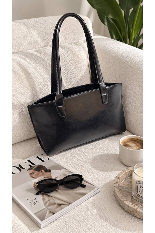 Bella Women's Shoulder Bag