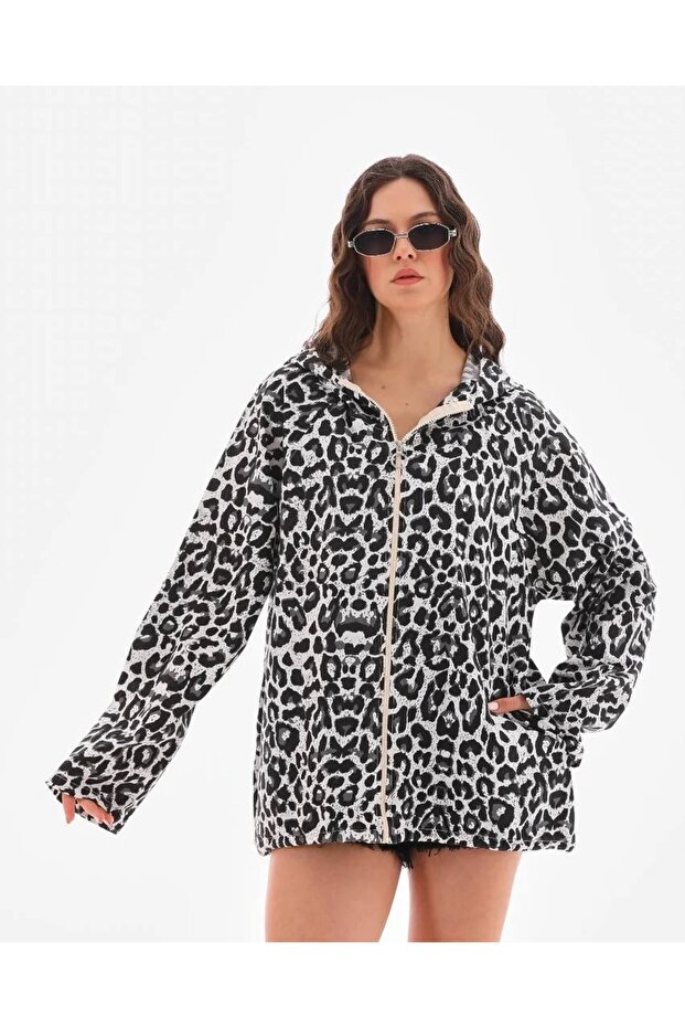Women's Black-White Oversize Hooded Leopard Print Jacket Nj185