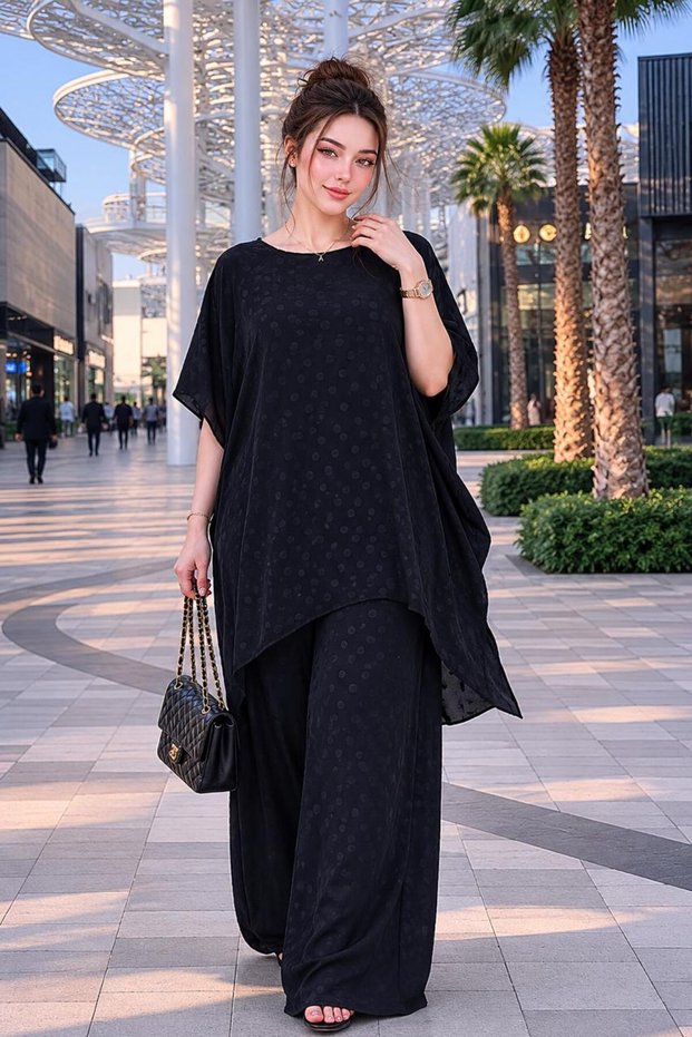 Women's Comfortable Loose-Fit Two-Piece Set Elegant Blouse and Flattering Cut Pants