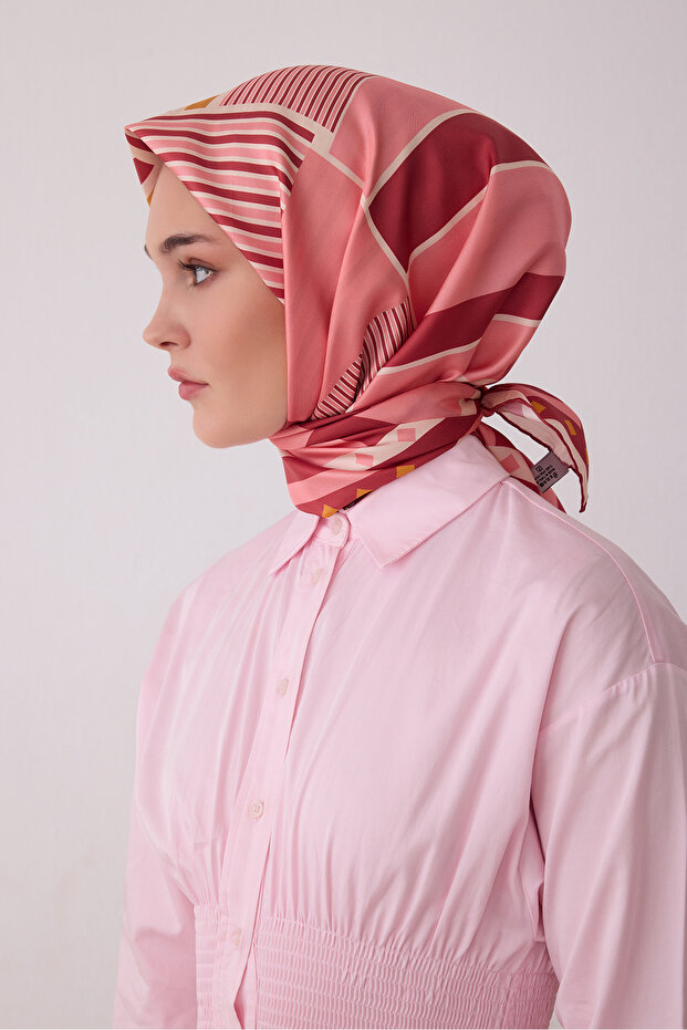 Geometric Pattern 100% Twill Silk Scarf Be01-51