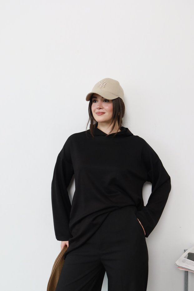 Black Hooded Sweatshirt