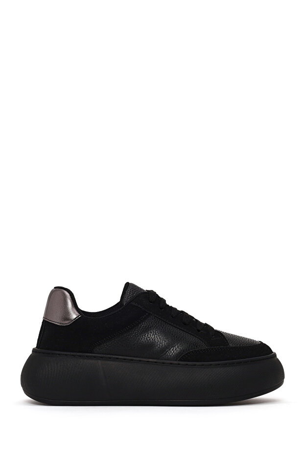 Women's Black Lace-Up Thick-Soled Sneaker Af168002Sk
