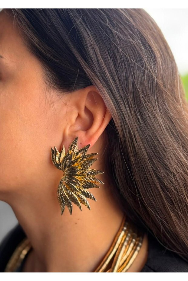 Gold Leaf Earrings