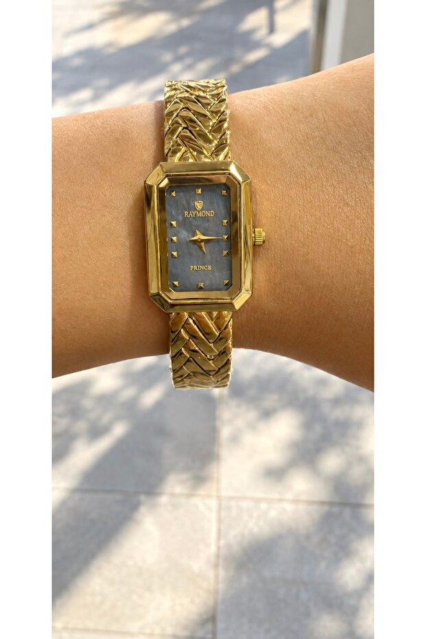 Rectangular Women's Wristwatch
