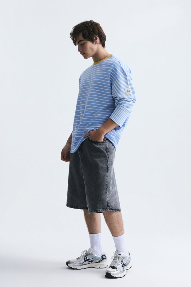 Contrast Collar Striped Sweatshirt