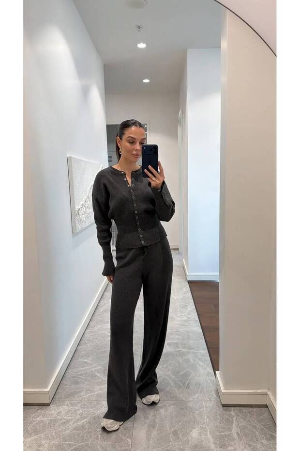 Premium Snap-Fastener Cardigan - Wide-Legged Trousers Knitwear 2-Piece Set