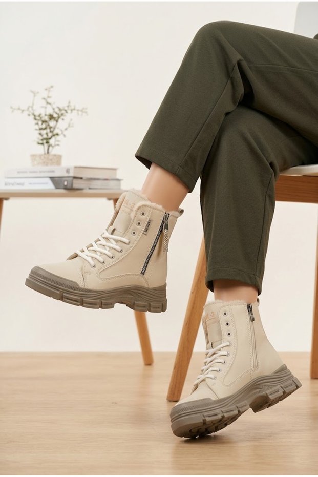 Women's Fur Lined Thick Serrated Sole Sneaker Boots with Lace-Up and Zipper, Warm and Comfortable Winter Boots