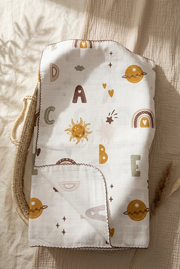 Letter Patterned Coffee Edge Piping Embroidered Cotton Muslin Baby Blanket 90*90 cm
