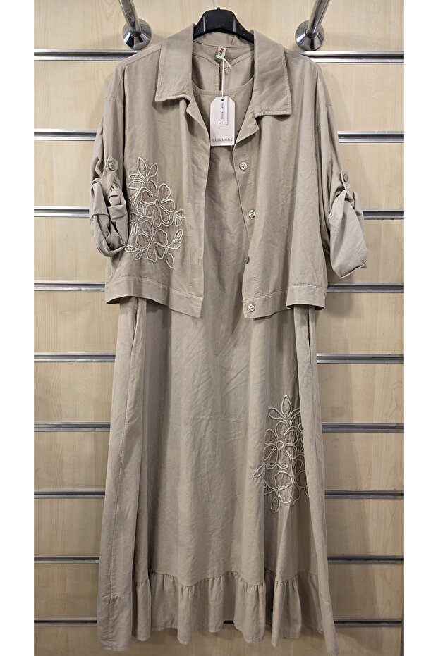 Floral Embroidered Velvet Dress Jacket Set