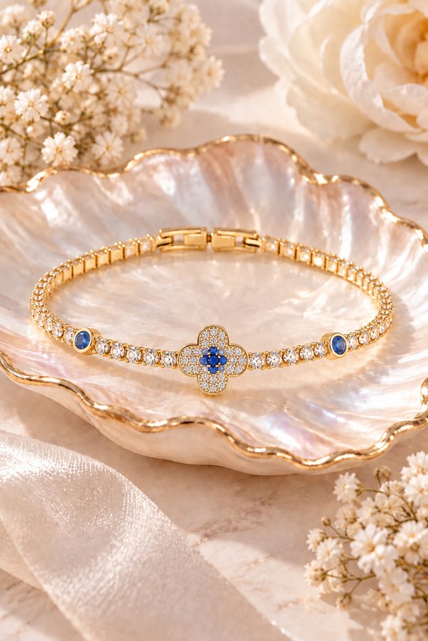 Women's Bijouterie Bracelet - Clover Model Design with Zircon Stone Decoration and Gold Plating, Gift Bracelet for Lover, Spouse, Mother