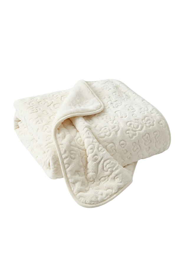 Embossed Plush Blanket | 90X110 Cm, Seasonal, Soft | Baby & Kids Blanket