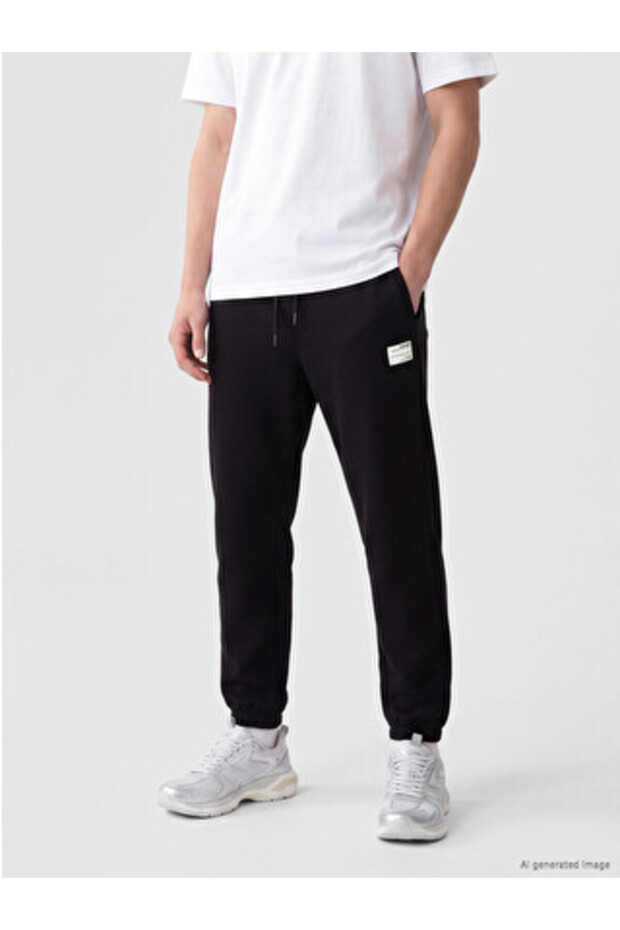 Black regular fit jogger sweatpants