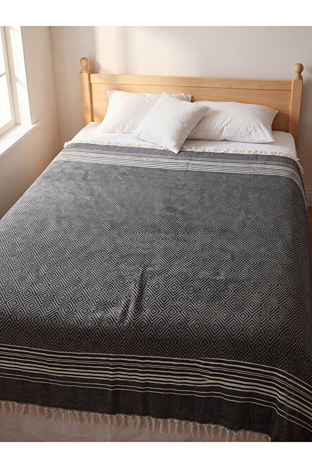 Alita City with a Difference from Lcw Home Anthracite Ranforce Striped Single Bedspread