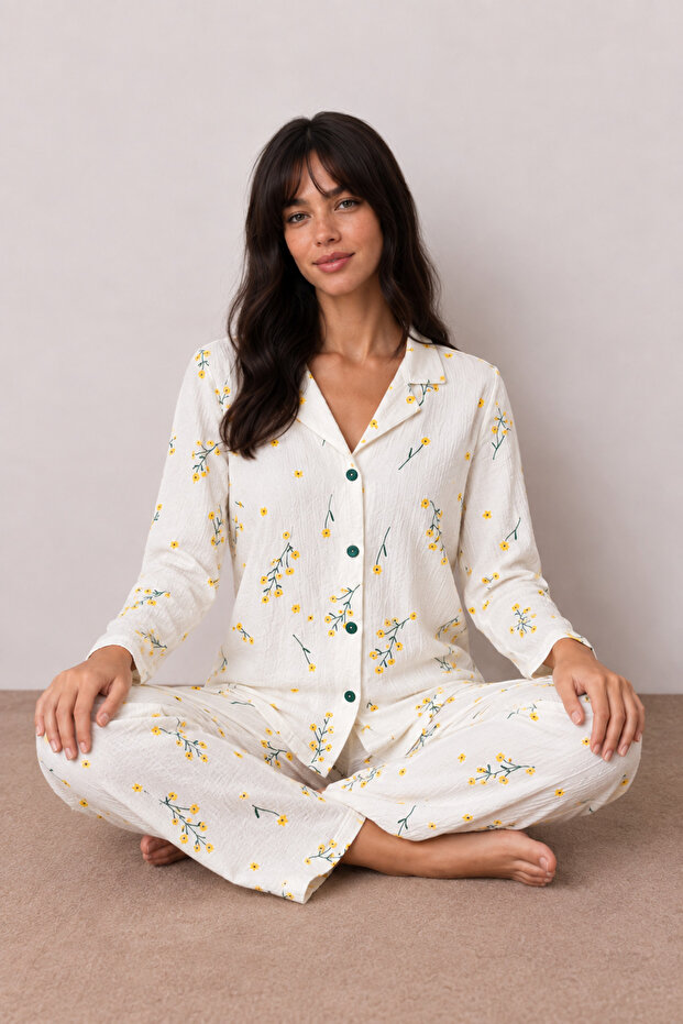 Women's Long Sleeve Buttoned Bottom Top Sleepwear Ecru Pajama Set