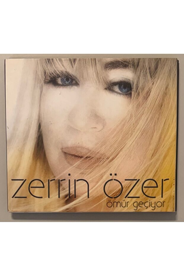 Zerrin Özer Life Goes by Cd