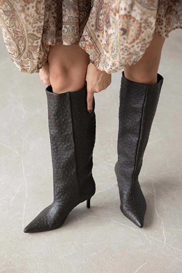 Penka Women's Ostrich Pattern Leather Boots Brown