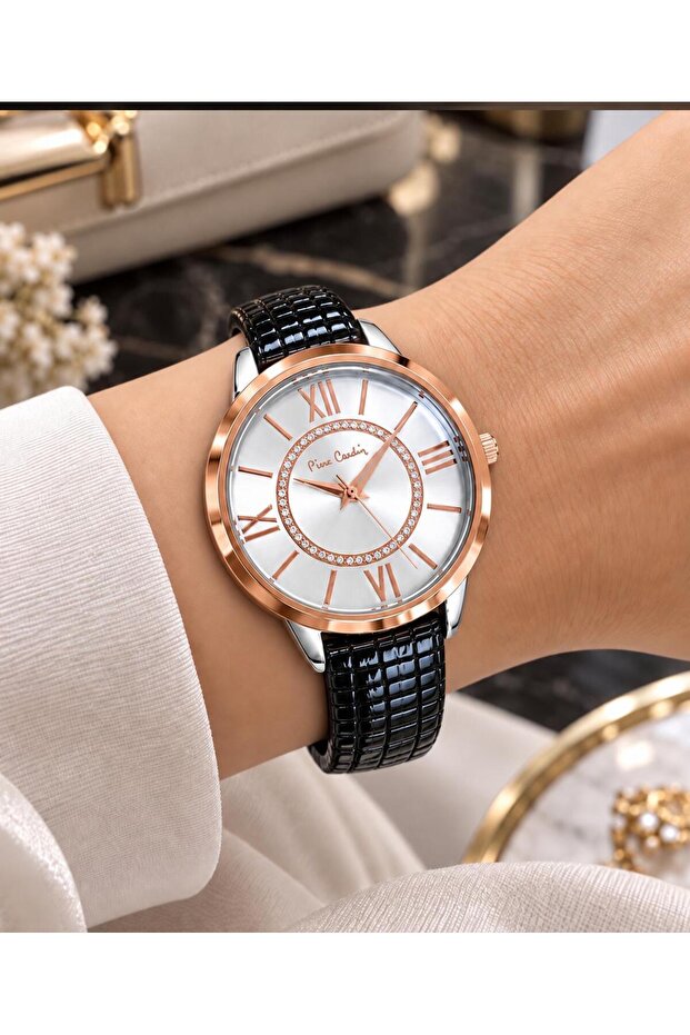 Women's Wristwatch 3 Atm Water Resistant Leather Cord Vs.Blkt.1222