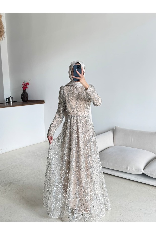 Beril Abiye