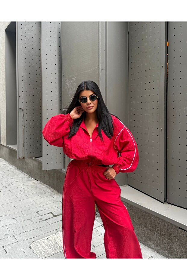 Women's Zippered Wide Collar Sports Top and Bottom Set