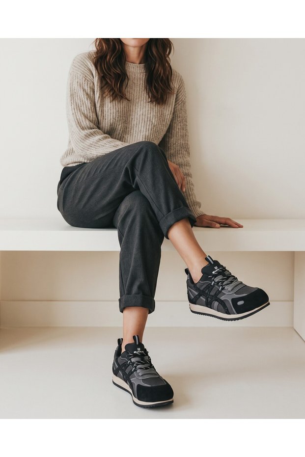 1118 Women's Sneaker Shoes