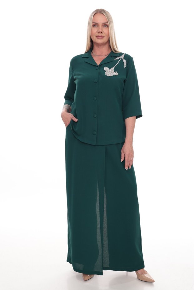 Plus Size Stone Embroidered Shirt Collar Double Set