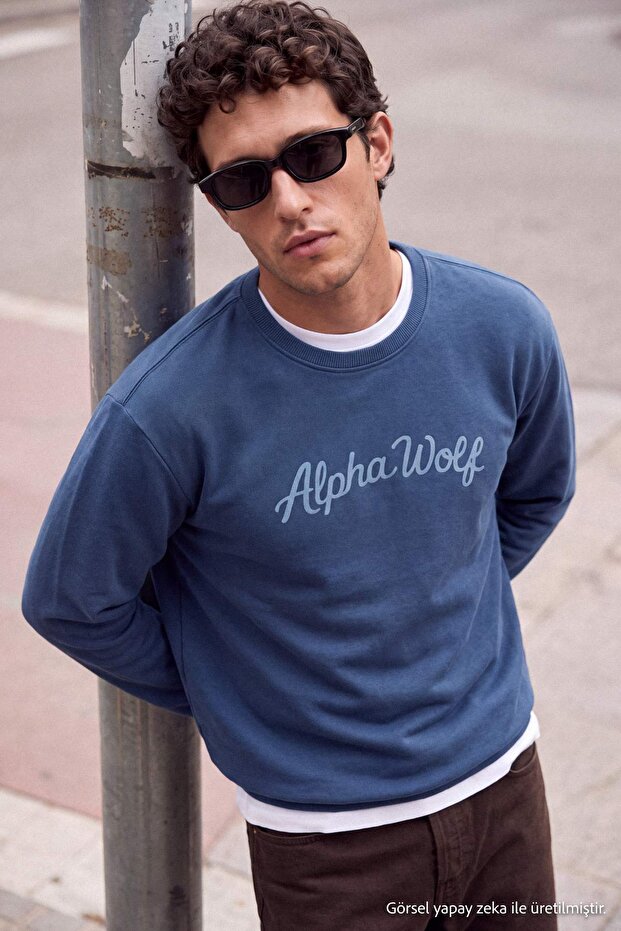 Indigo Oversize/Comfortable Fit Slogan Printed Sweatshirt Tmnaw27Sw00021