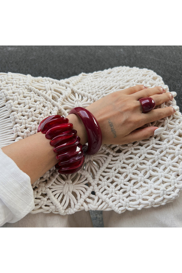 Set 01 PuRui 3 Styles Vintage Red Thick Acrylic Resin Bangles Rings for Women’s Punk Hip Hop Irregul