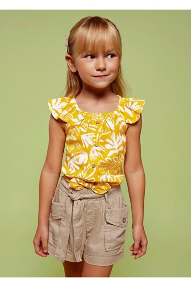 Girl's Cream Shorts 3252