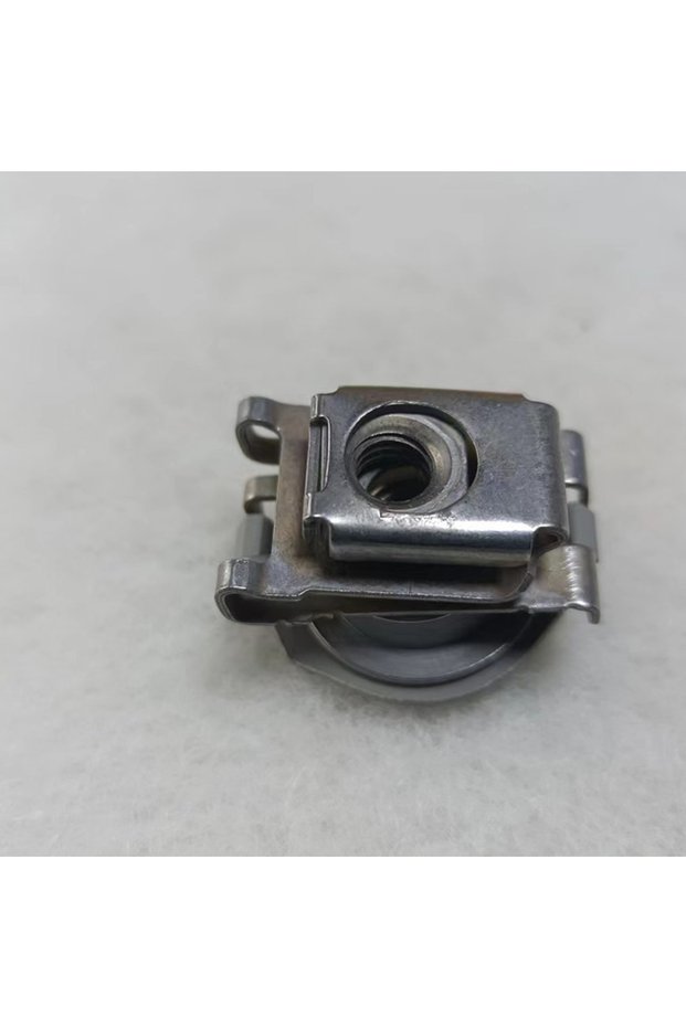 1 pcs 7280779 For BMW 1 2 3 4 X1 X3 X4 X5 X6 M4 F Series Headlight Housing Nuts Headlight Kit Metal
