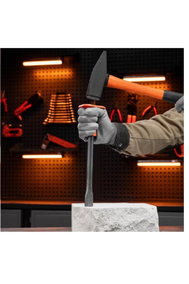 Center Punch With Protector Master