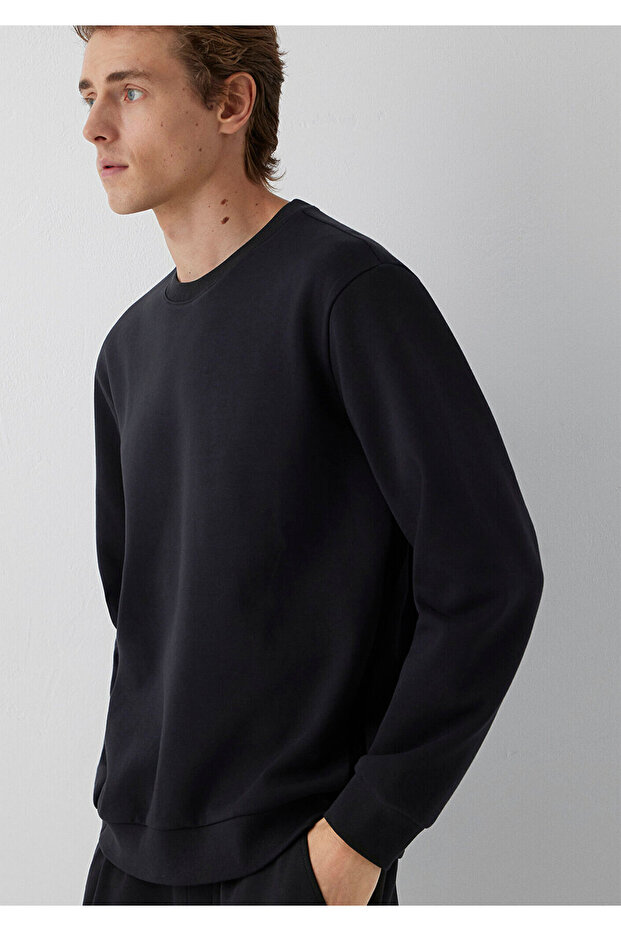 Crew neck sweatshirt black