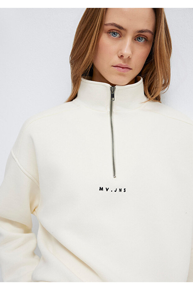Mvjns Embroidered Semi-Zipper Ecru Sweatshirt 1S10533-89145