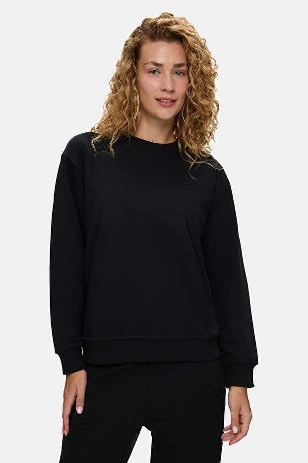 Sunniva Black Crew Neck Embroidered Loose Fit Women's Sweatshirt
