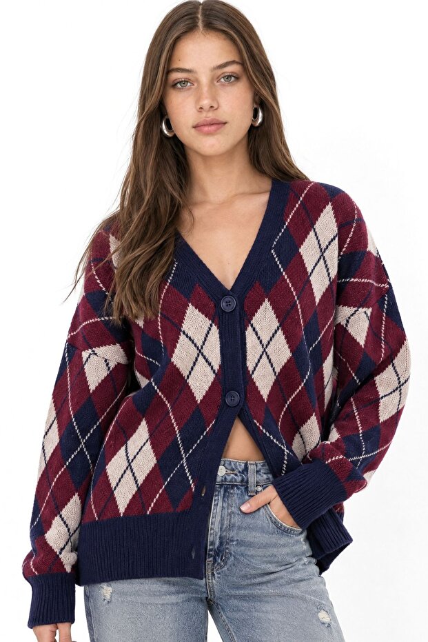 Mixray Diamond Patterned V-Neck Buttoned Oversize Cardigan