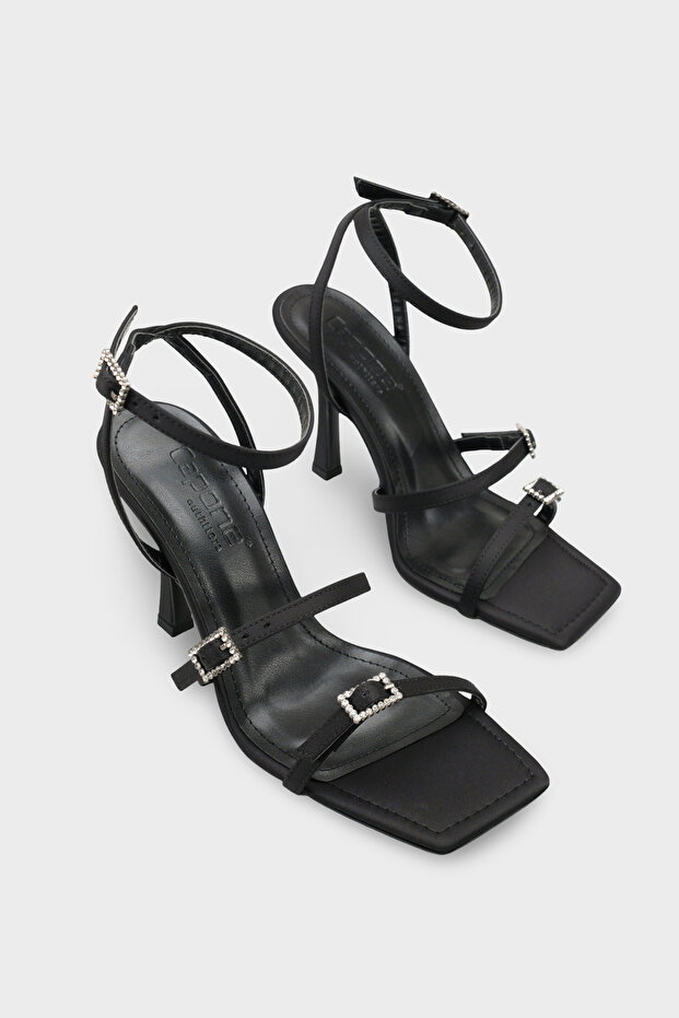 Connie Flat Toe Ankle Strap Stone Buckle Medium Heel Women's Shoes