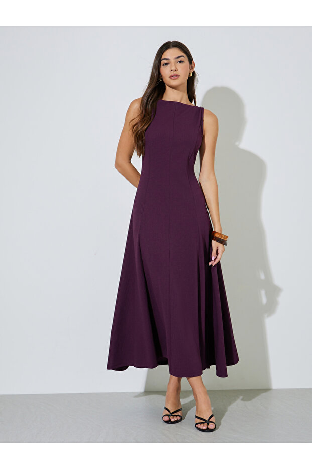 Purple Solid Sleeveless Boat Neck A-Line Maxi Dress