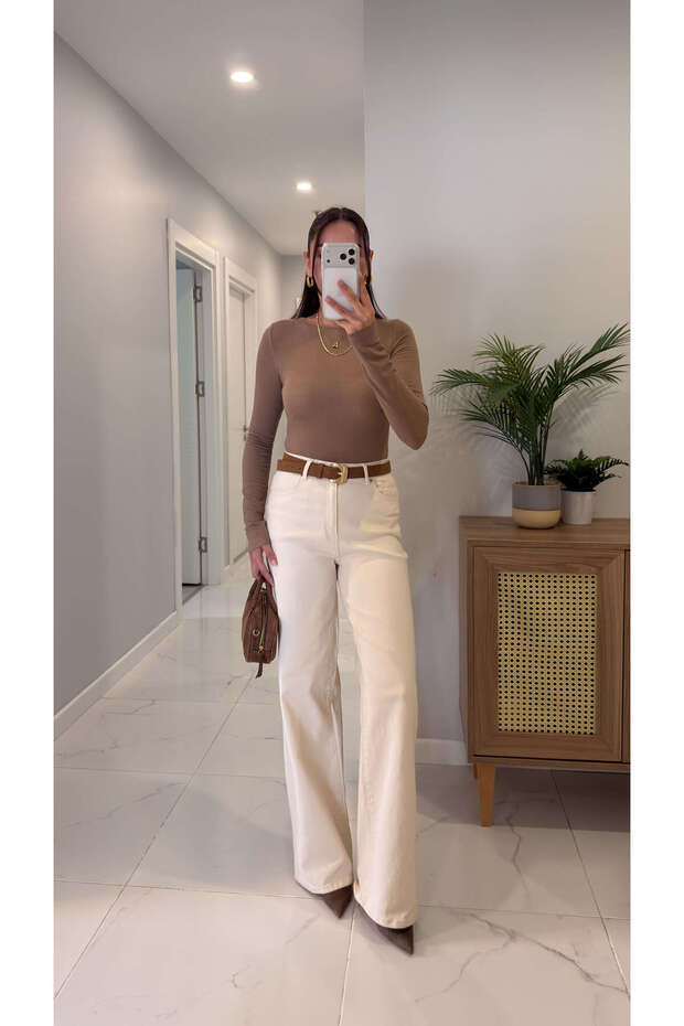 Jalle Beige Straight Jean
